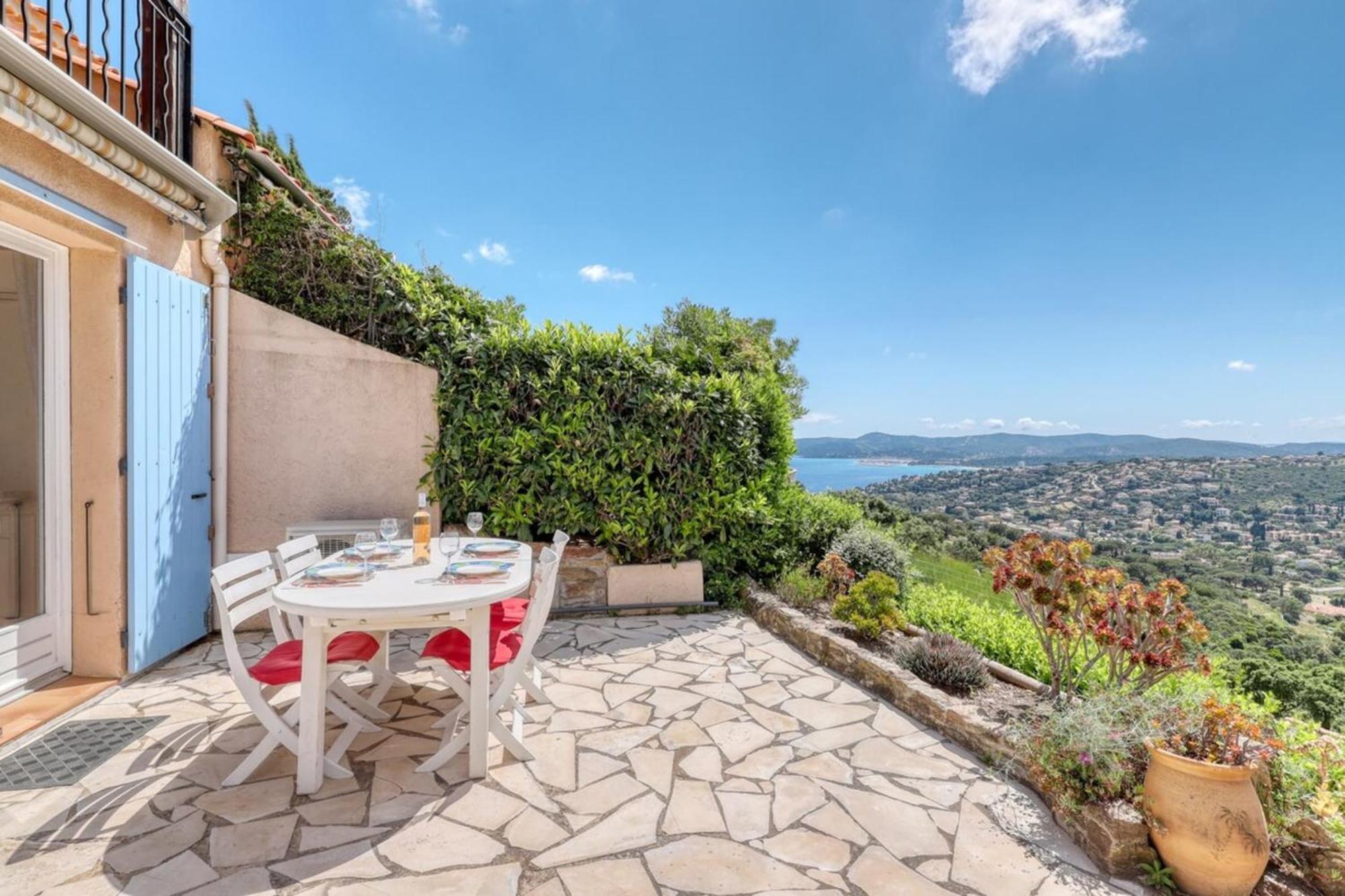 Exceptional View In Saint-Clair For 4 People Apartment Le Lavandou Exterior foto