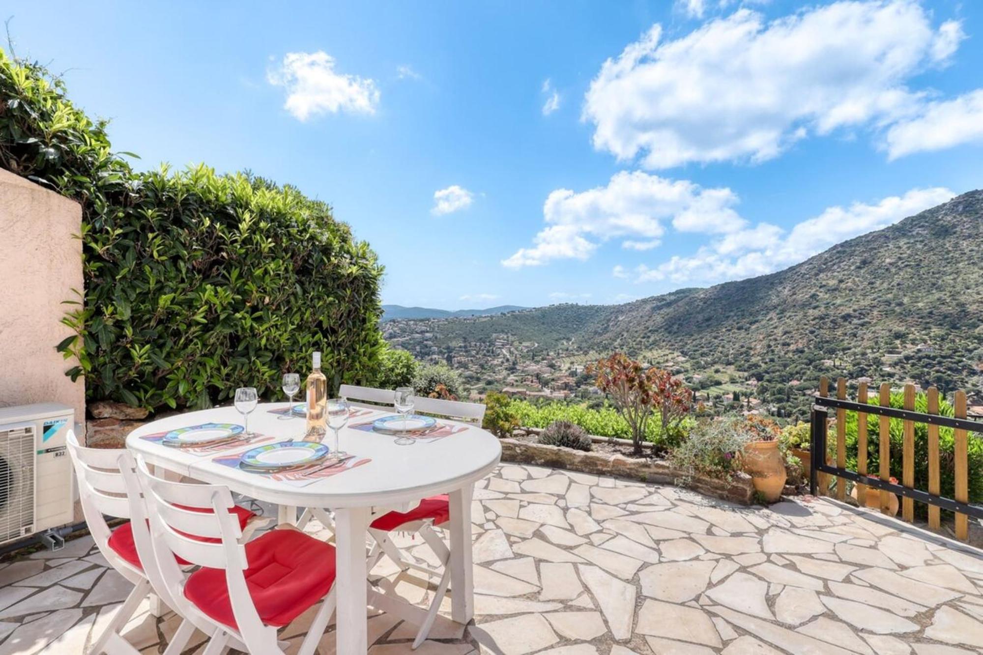 Exceptional View In Saint-Clair For 4 People Apartment Le Lavandou Exterior foto
