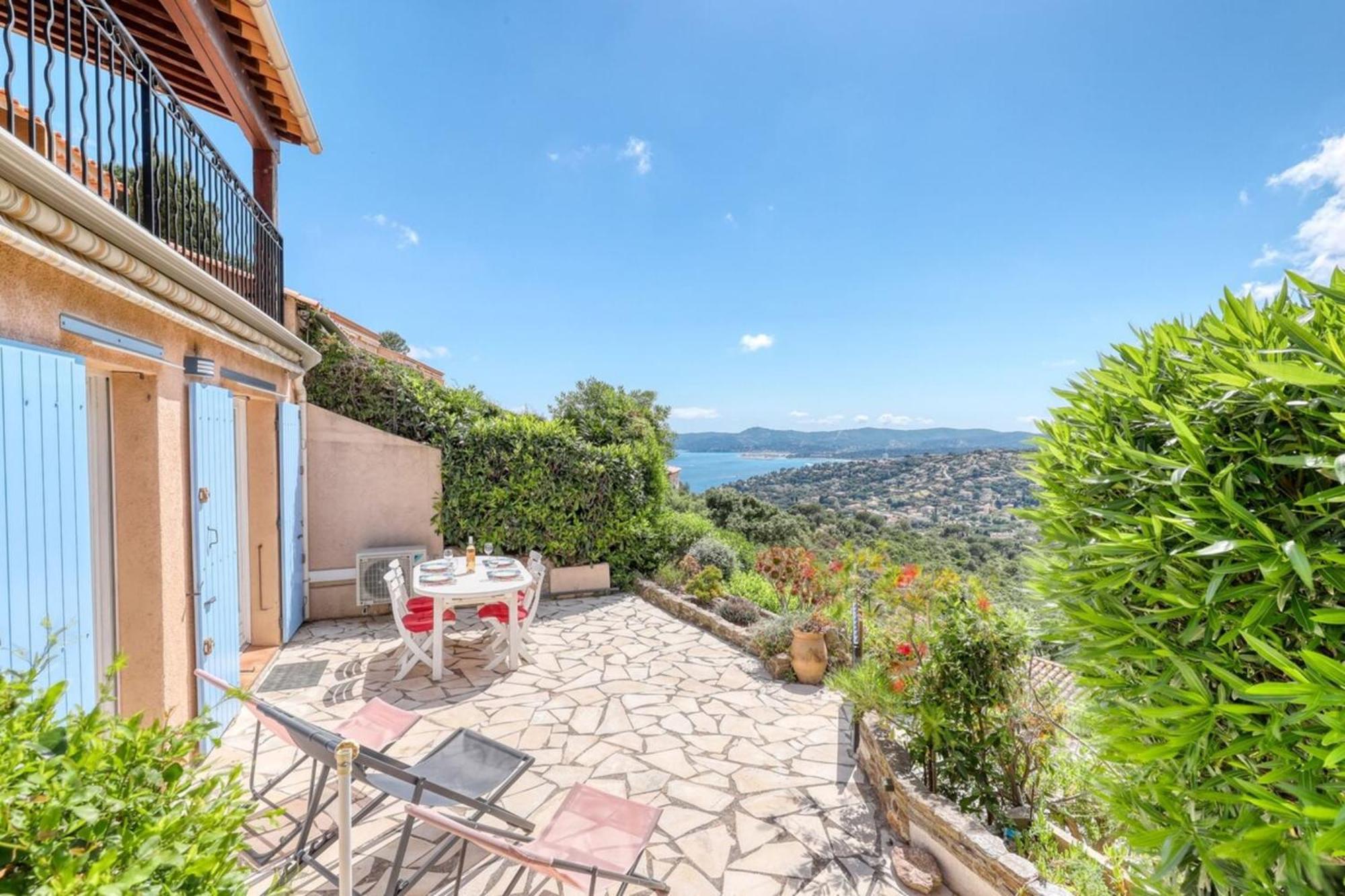 Exceptional View In Saint-Clair For 4 People Apartment Le Lavandou Exterior foto